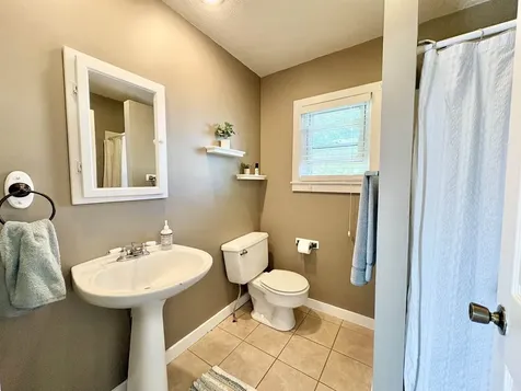 525 5th Avenue SE Dyersville IA 52040