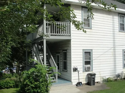 1499 W 3rd Dubuque IA 52001