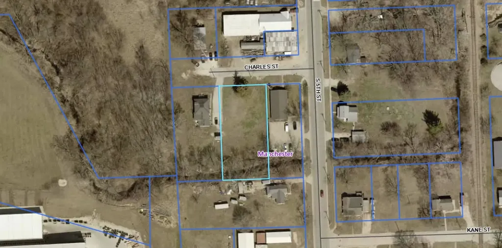 608 Charles Manchester IA 52057
