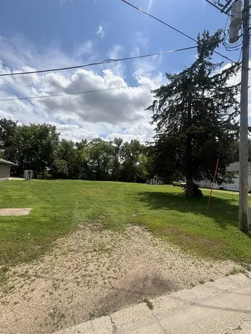 608 Charles Manchester IA 52057