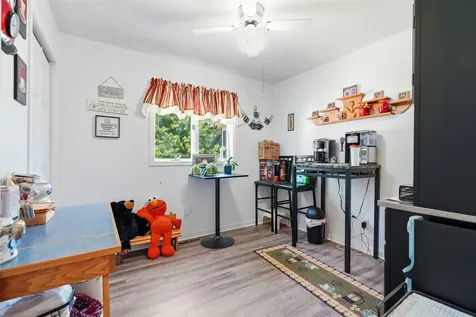 1320 N 5th Manchester IA 52057-0000