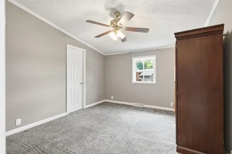 333 Valeria Dubuque IA 52001