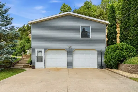 333 Valeria Dubuque IA 52001