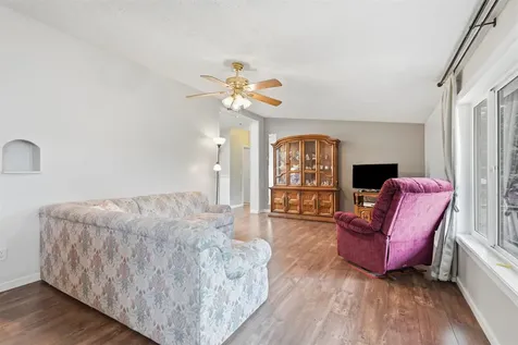 333 Valeria Dubuque IA 52001
