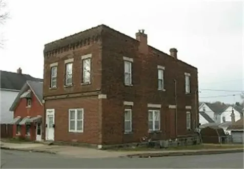 2317 Queen Dubuque IA 52001