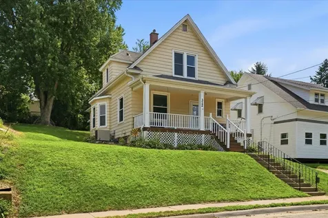 312 Lowell Dubuque IA 52001
