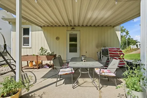 312 Lowell Dubuque IA 52001