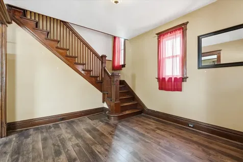 312 Lowell Dubuque IA 52001