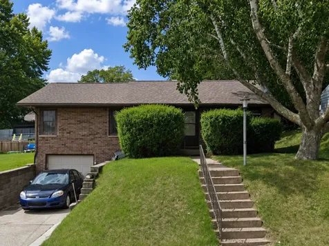 2455 Pearl Dubuque IA 52001-0000