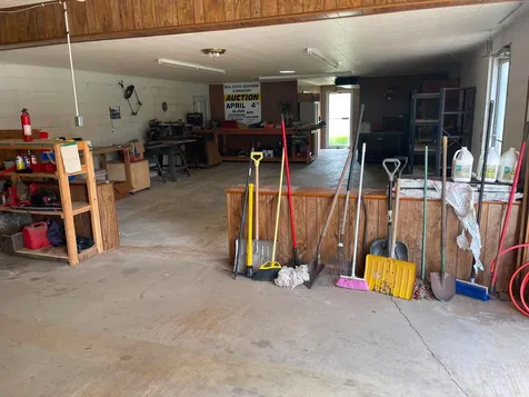915 Washington Lamont IA 50650