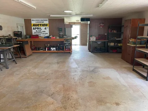 915 Washington Lamont IA 50650