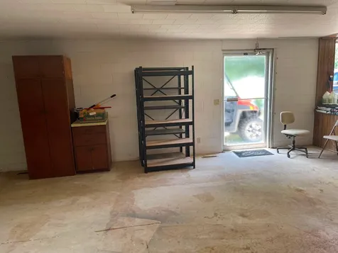 915 Washington Lamont IA 50650