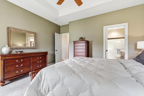 6122 Amber Ridge Dubuque IA 52002