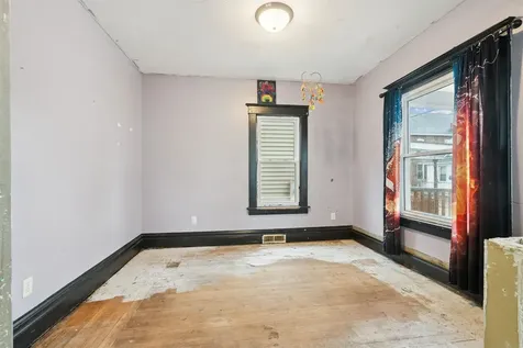 2268 Washington Dubuque IA 52001