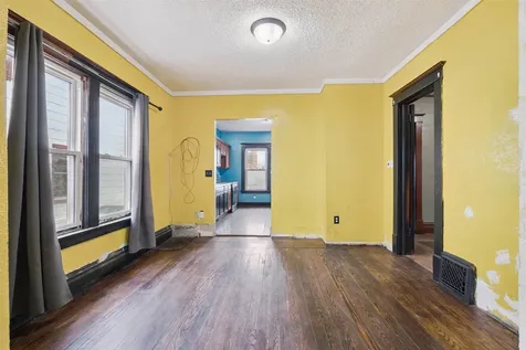 2268 Washington Dubuque IA 52001