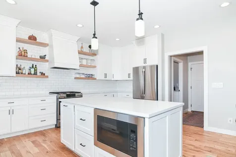 14481 Keegan Dubuque IA 52002