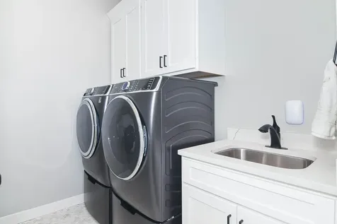 14481 Keegan Dubuque IA 52002