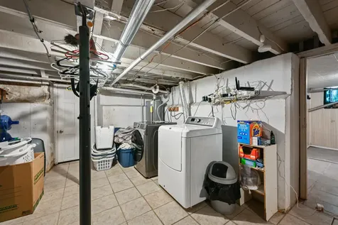 628 1st Avenue W. Dyersville IA 52040