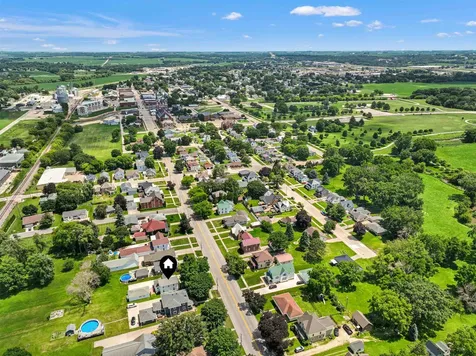 628 1st Avenue W. Dyersville IA 52040