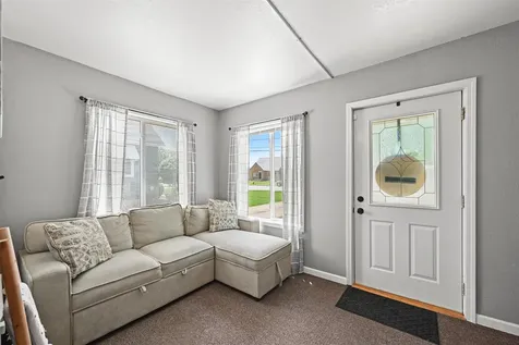 628 1st Avenue W. Dyersville IA 52040