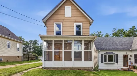 2259 Schroeder Dubuque IA 52001