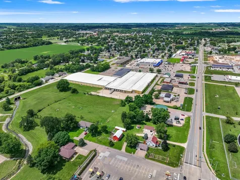 1430 SE 9th Dyersville IA 52040