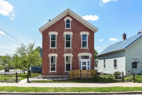 2401 Queen Dubuque IA 52001
