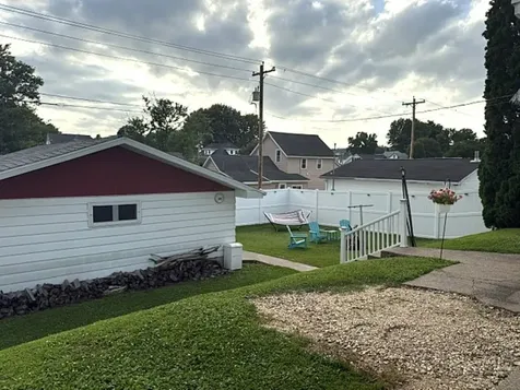 504 S 4th Bellevue IA 52031