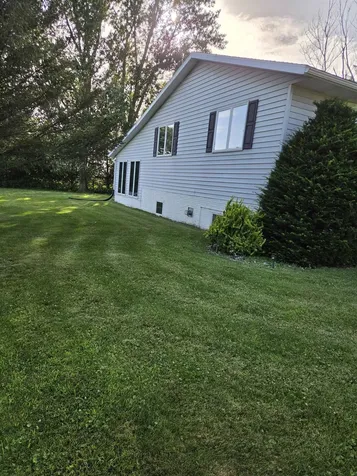 518 Acre Guttenberg IA 52052