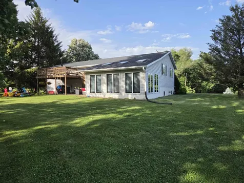 518 Acre Guttenberg IA 52052