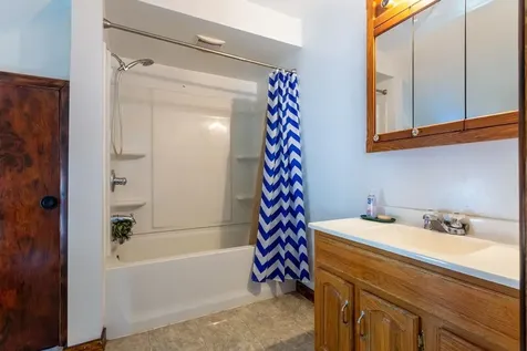 2665 White Dubuque IA 52001