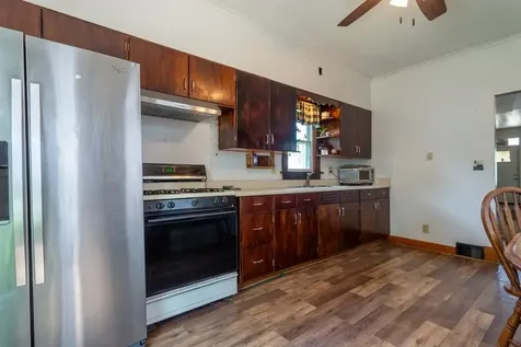 2665 White Dubuque IA 52001