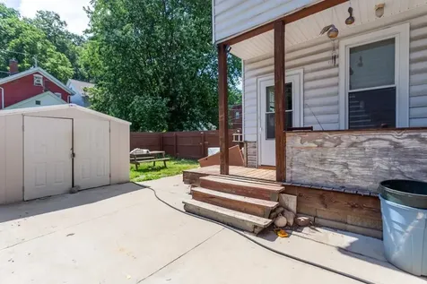 2665 White Dubuque IA 52001
