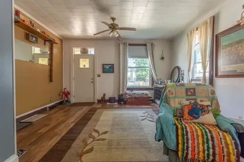 2665 White Dubuque IA 52001