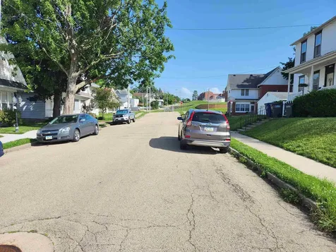 Lot 10 Belmont Dubuque IA 52001