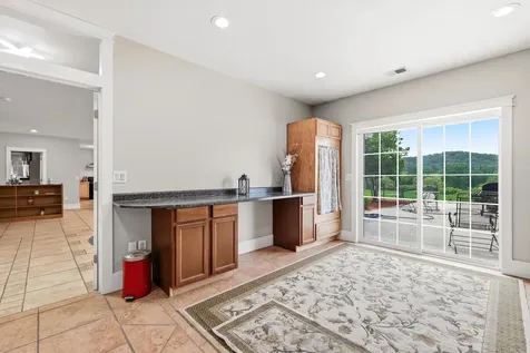 28205 400th Bellevue IA 52031