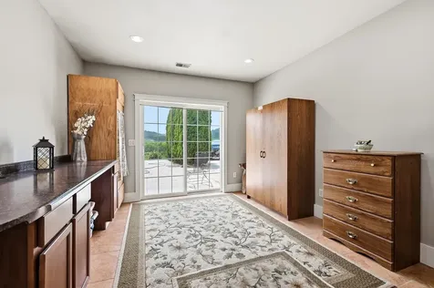 28205 400th Bellevue IA 52031