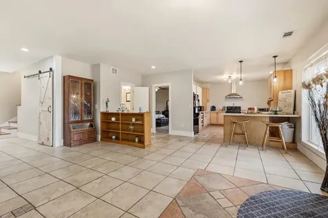 28205 400th Bellevue IA 52031