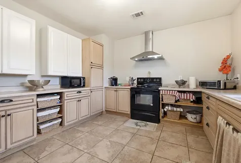 28205 400th Bellevue IA 52031