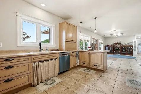 28205 400th Bellevue IA 52031