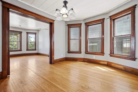 703 Caledonia Dubuque IA 52001