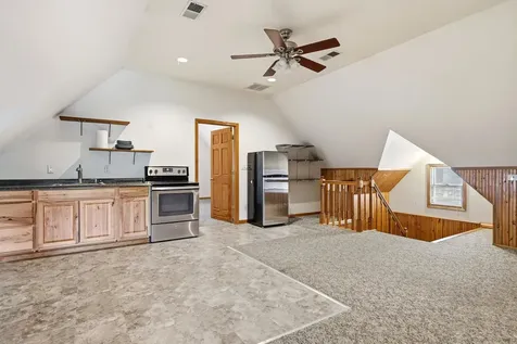 703 Caledonia Dubuque IA 52001