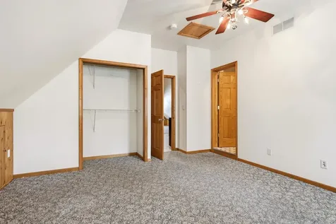 703 Caledonia Dubuque IA 52001
