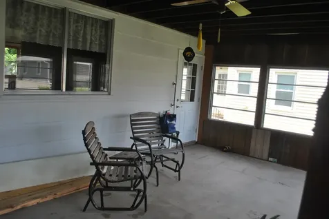 919 N Second Guttenberg IA 52052
