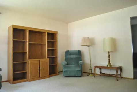 919 N Second Guttenberg IA 52052