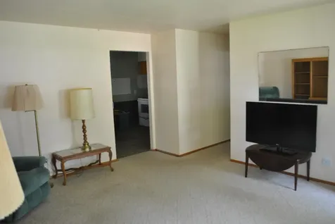 919 N Second Guttenberg IA 52052