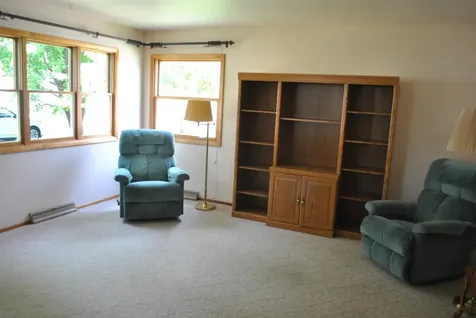 919 N Second Guttenberg IA 52052