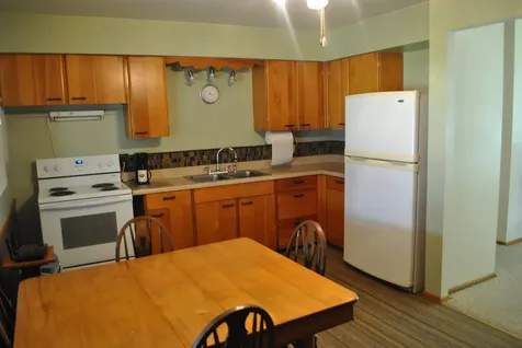 919 N Second Guttenberg IA 52052