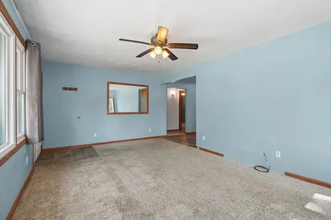 95 Valley Dubuque IA 52003