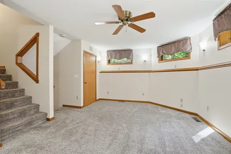 2035 Jansen Dubuque IA 52001